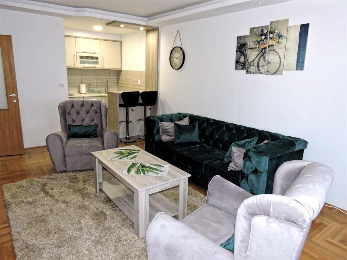 Apartman Lux S&V 1 Lukavica Istocno Sarajevo Hilandarska Centar Apartment Екстериор снимка